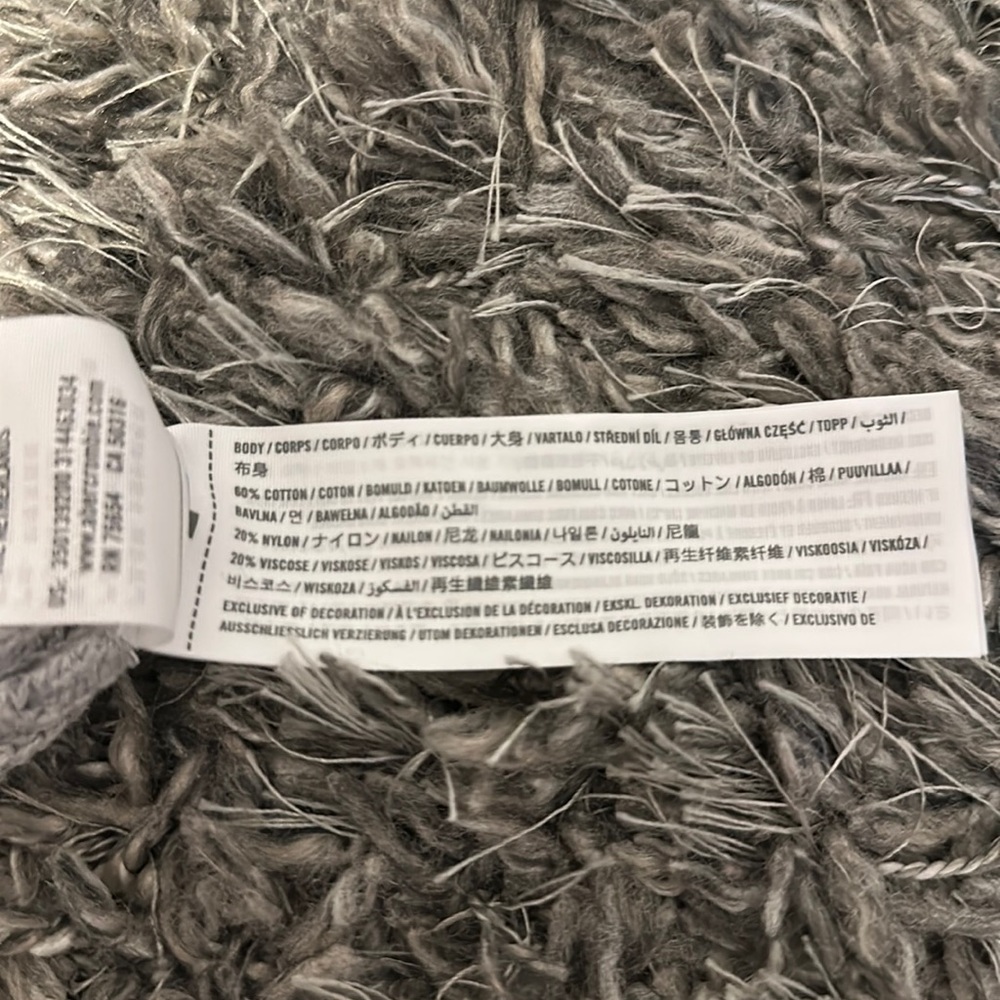 sweater - Picture 4 of 4